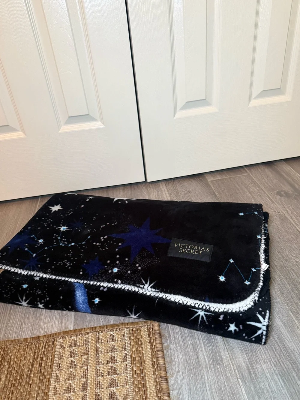 Victoria's Secret Sherpa Blanket Plush Cozy Stars Moon Celestial 50